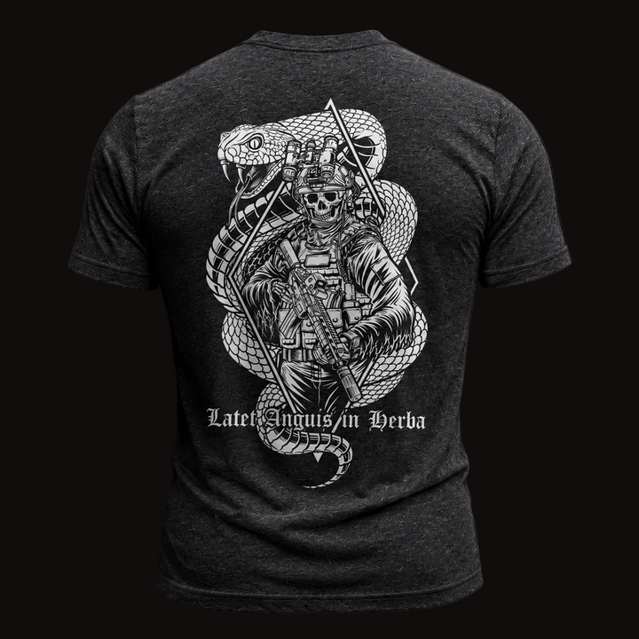 Strider Solutions Latet Anguis in Herba tee — design detail
